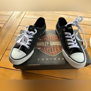 NEW Women’s Harley Davidson Zia Canvas sneaker - black
